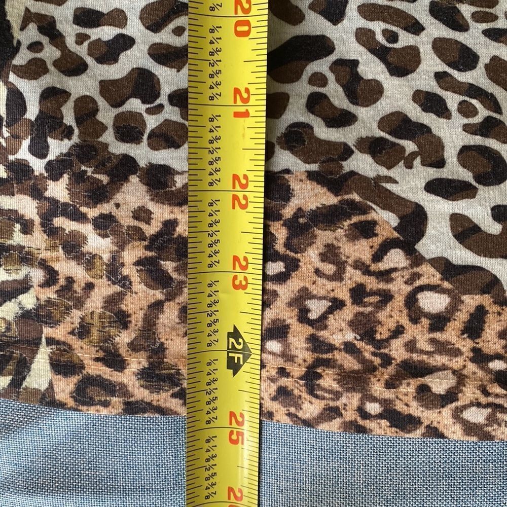 Chico’s Reverse Patchwork Flutter Split-Neck Animal Print Top size L - Picture 10 of 10